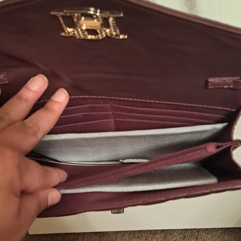 Badgley Mischka Crossbody NWT - Picture 5 of 7